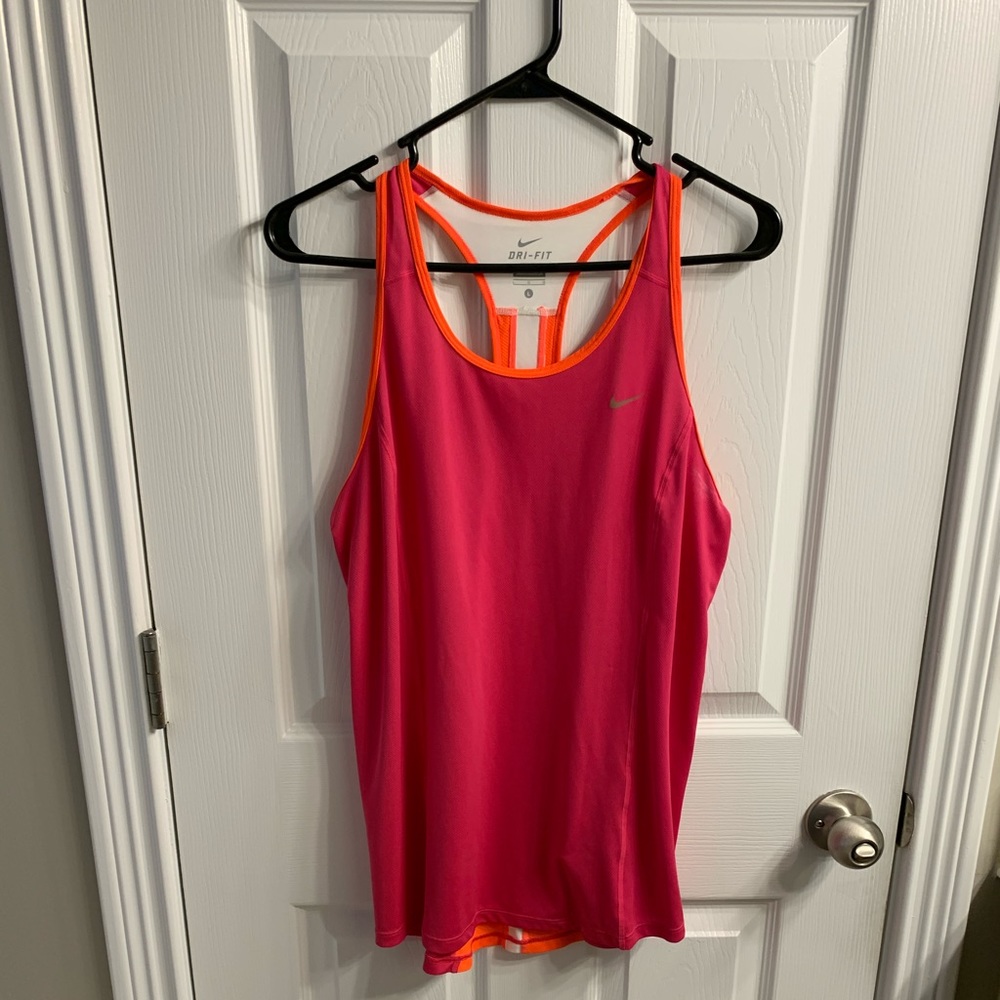 Dri-fit fuchsia Nike tank